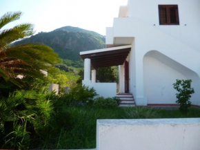 Relax near the center, bedroom with private bathroom, Lipari